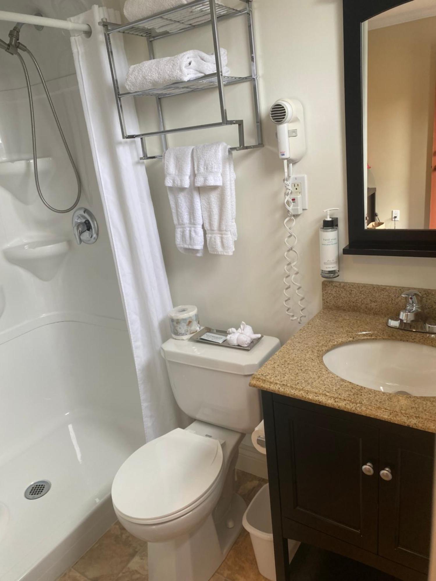 Sunny Isle Motel Summerside Ngoại thất bức ảnh